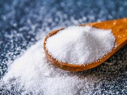 نمک رژیمی چیست؟ خواص و مضرات نمک رژیمی