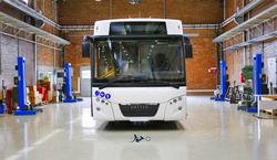 اولین اتوبوس برقی ایرانی با نام شتاب رونمایی شد