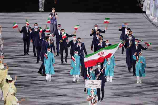   تصاویری از حضور ورزشکاران ایرانی در مراسم افتتا