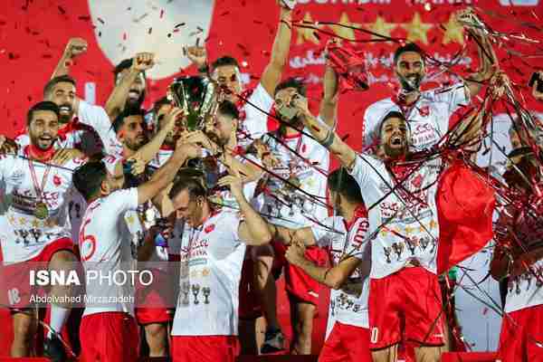  تصاویری از جشن قهرمانی پرسپولیس در لیگ برتر فوتب