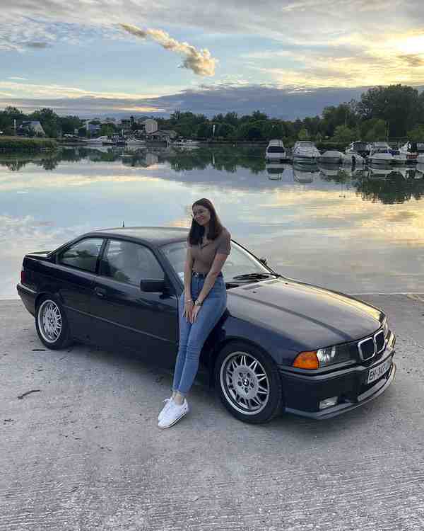 Summer smiles The third generation of the BMW 3 S