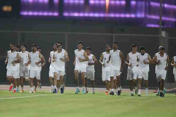 گزارش تصویری از تمرین تیم فوتبال استقلال در دوبی 