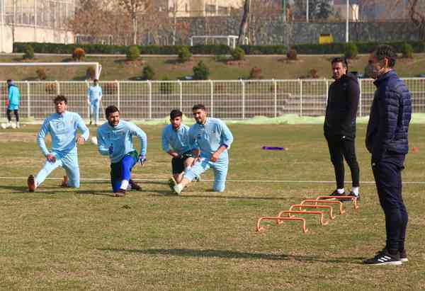‌ تیم فوتبال استقلال امروز یکشنبه یک جلسه تمرینی 