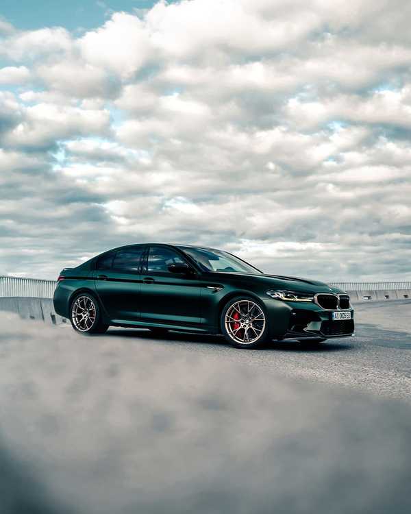 A powerful start to the day The BMW M5 CS veyronp
