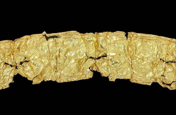 کشف تصادفی کمربندی نفیس از طلا در گرجستان