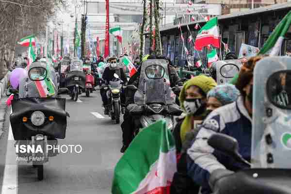  راهپیمایی ۲۲ بهمن در تهران در نخستین ساعت  ورق ب