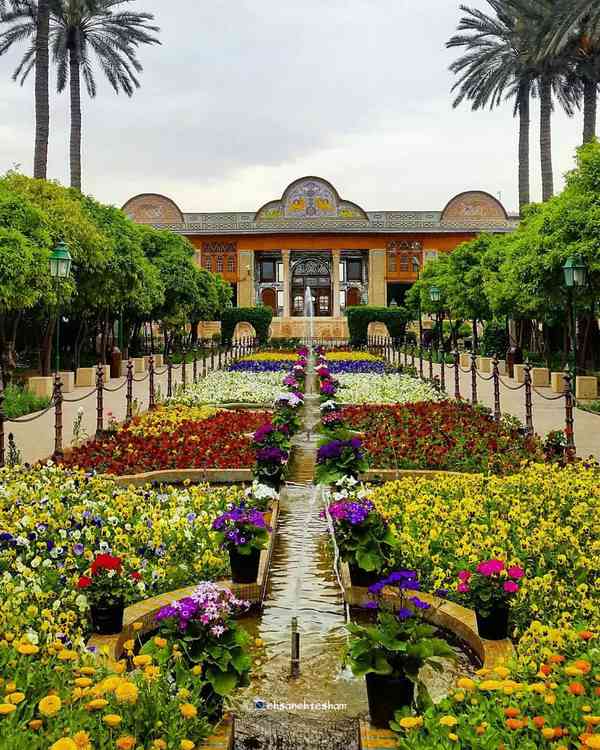 کدوم یک از باغ‌های شیراز را دیدین   اینجا باغ نا