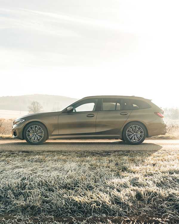 Warms your heart on a autumn morning  The BMW 3 S