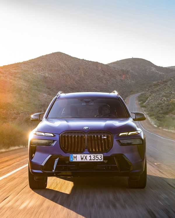 Luxury with power at its core The new BMW X7 THEX