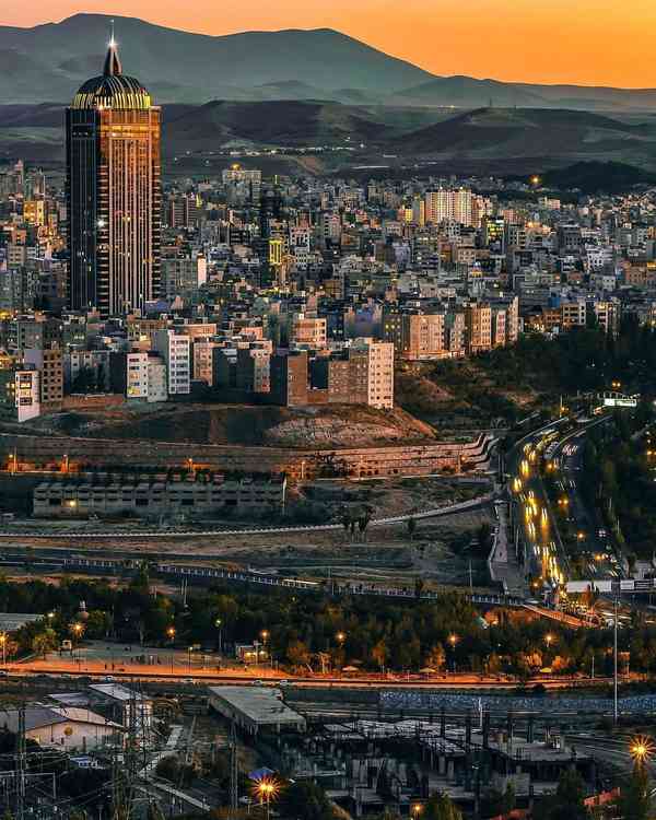 Stunning Cityscape of Tabriz   منظره ی زیبای شهر 
