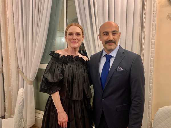 محسن تنابنده و جولین مور در جشنواره فیلم ونیز 2022